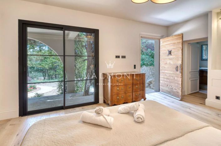 Image No.38-11 Bed House for sale