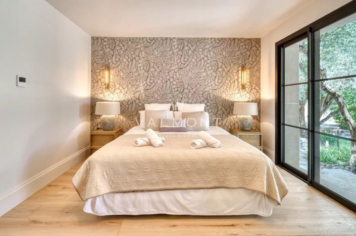 Image No.40-11 Bed House for sale