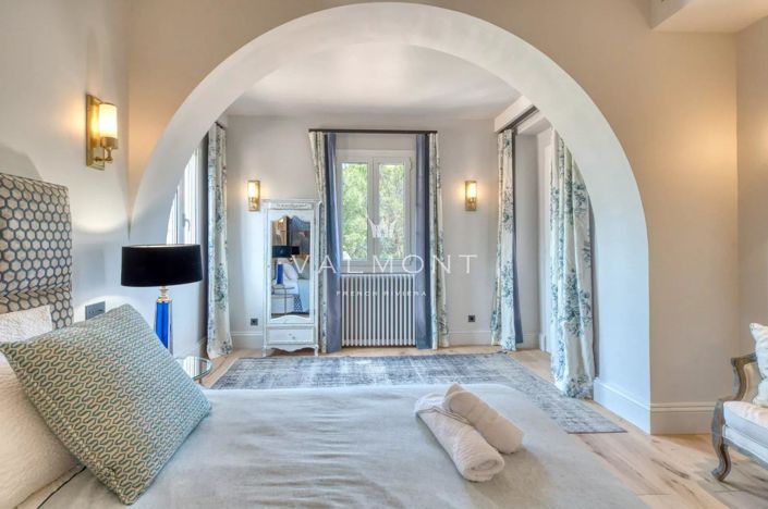 Image No.8-11 Bed House for sale