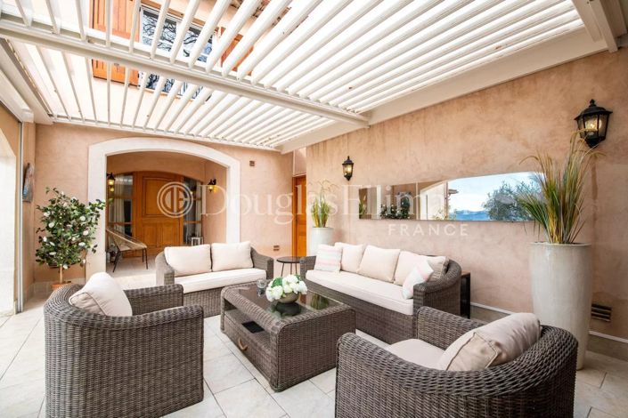 Image No.7-Maison de 5 chambres à vendre à Châteauneuf-Grasse