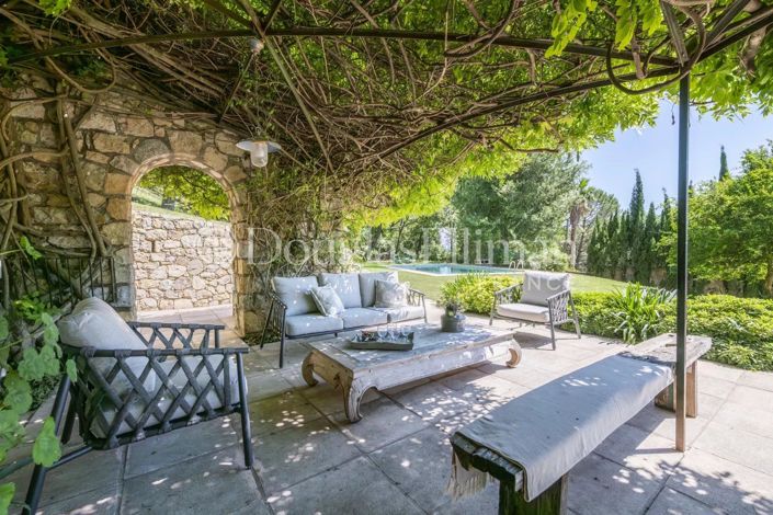 Image No.4-Maison de 5 chambres à vendre à Châteauneuf-Grasse