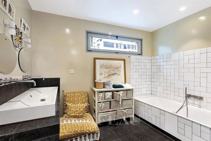 Image No.13-Appartement de 4 chambres à vendre à Paris