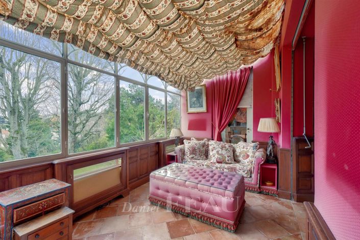 Image No.11-7 Bed House for sale