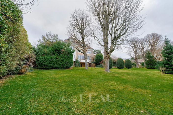 Image No.22-7 Bed House for sale