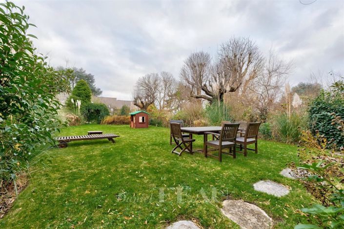 Image No.23-7 Bed House for sale