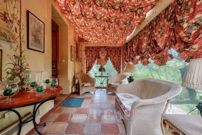 Image No.8-7 Bed House for sale