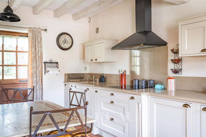 Image No.6-3 Bed House for sale