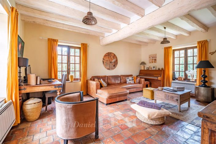 Image No.7-3 Bed House for sale