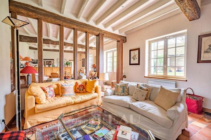 Image No.6-5 Bed House for sale