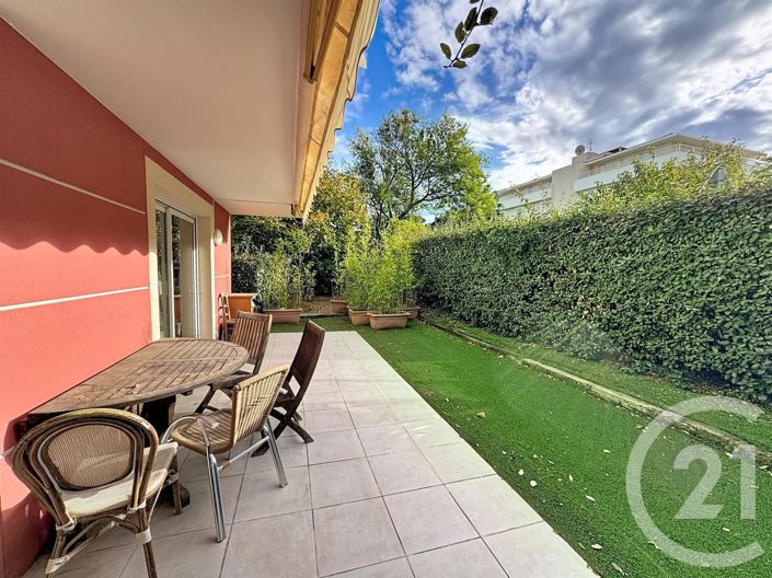 Image No.10-1 Bed Apartment for sale