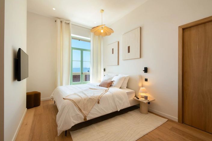 Image No.12-5 Bed House for sale