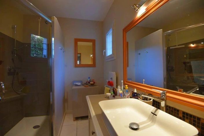 Image No.9-3 Bed House for sale