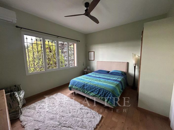 Image No.11-3 Bed House for sale