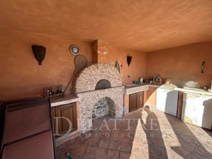 Image No.12-3 Bed House for sale