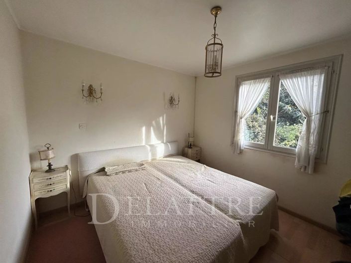 Image No.6-2 Bed House for sale