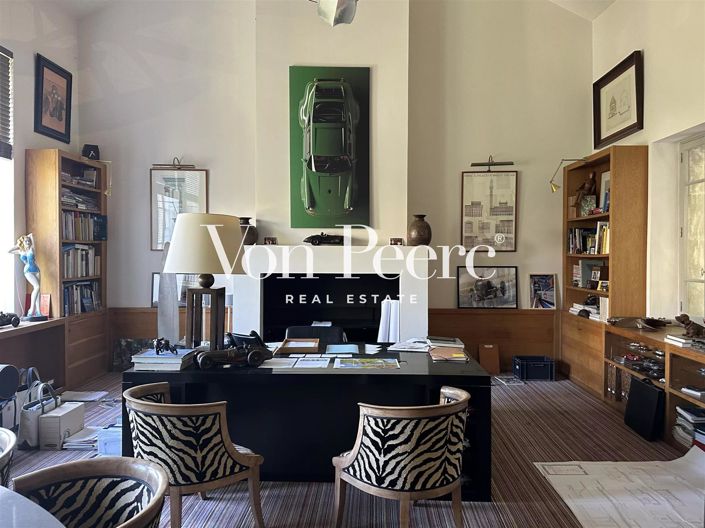 Image No.3-10 Bed House for sale