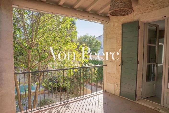 Image No.6-10 Bed House for sale