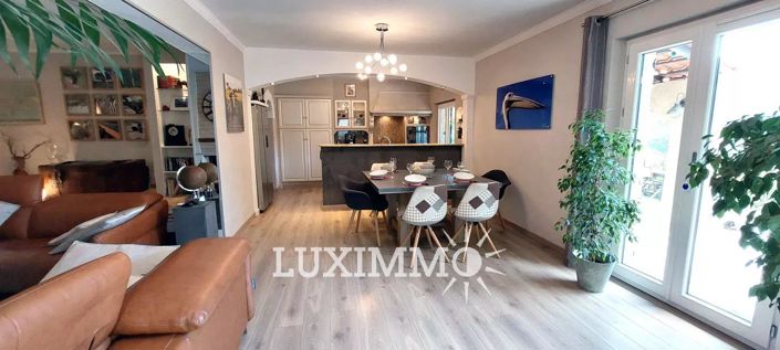 Image No.4-2 Bed House for sale