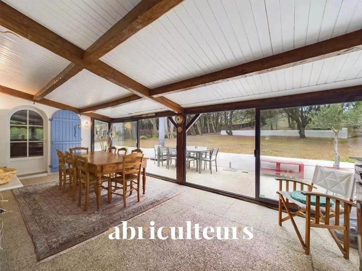 Image No.4-6 Bed House for sale