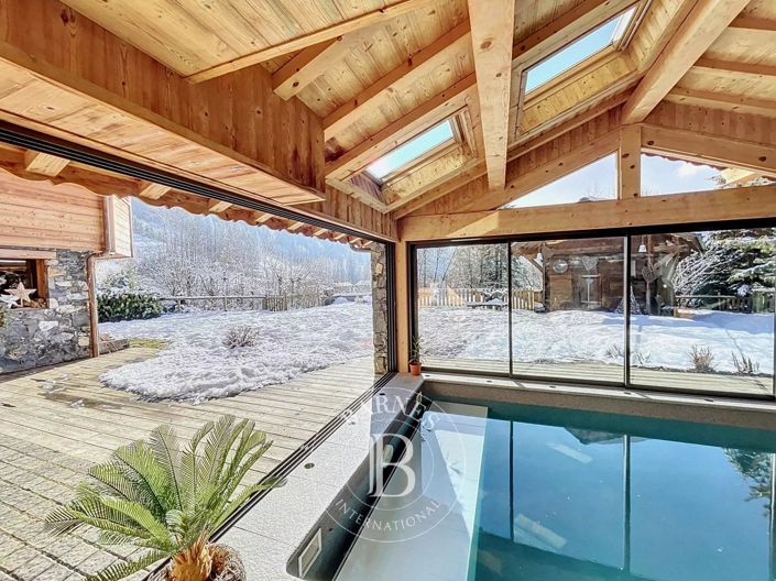 Image No.2-4 Bed House for sale