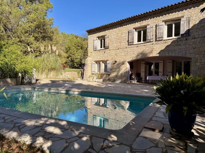 Image No.18-8 Bed House for sale