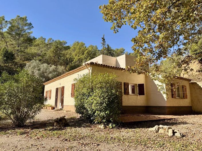 Image No.24-8 Bed House for sale