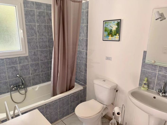 Image No.31-8 Bed House for sale