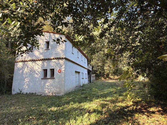 Image No.40-8 Bed House for sale