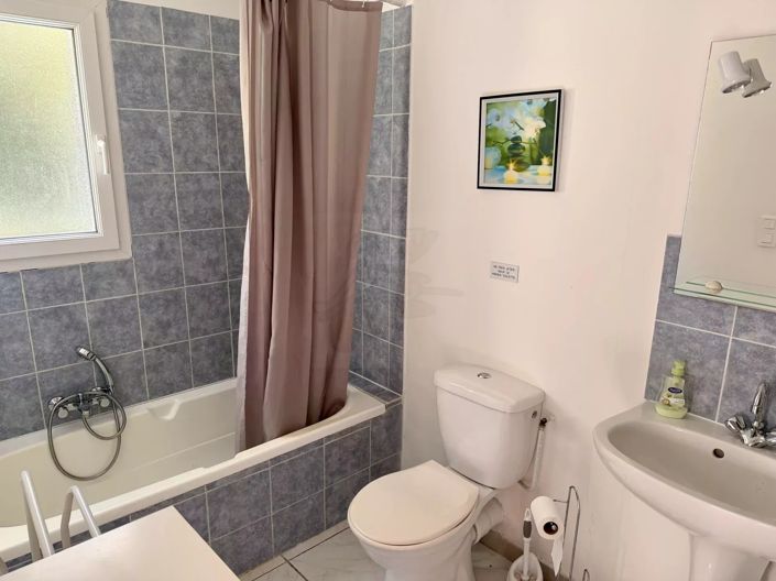 Image No.47-8 Bed House for sale