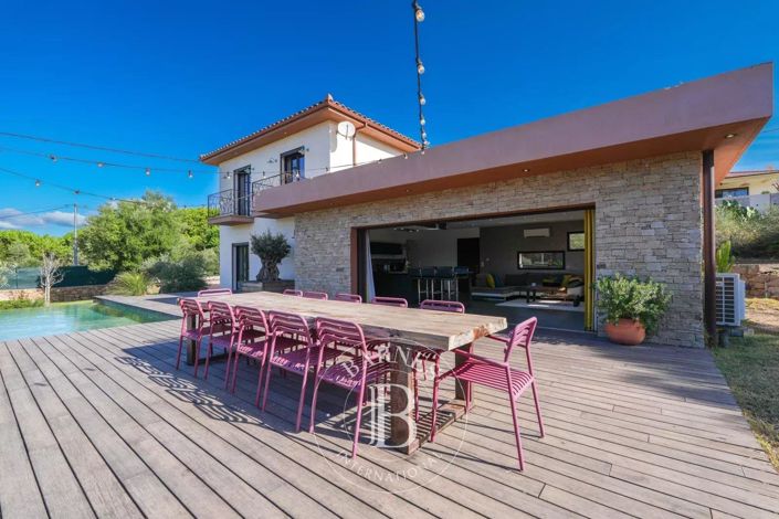 Image No.3-3 Bed House for sale