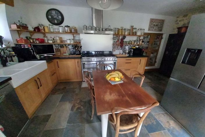 Image No.4-4 Bed House for sale