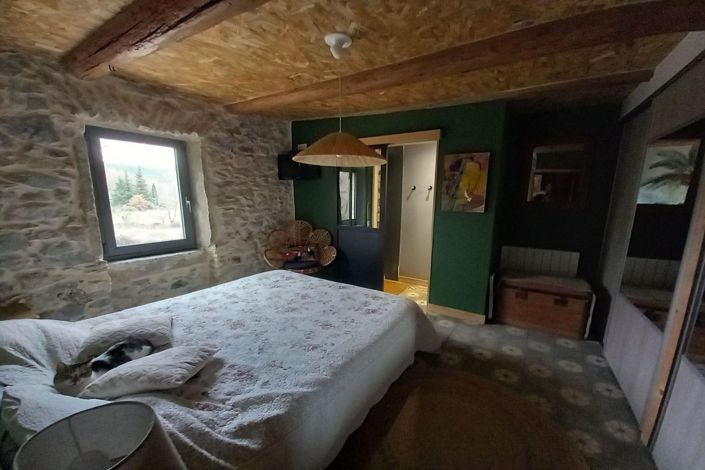 Image No.9-4 Bed House for sale