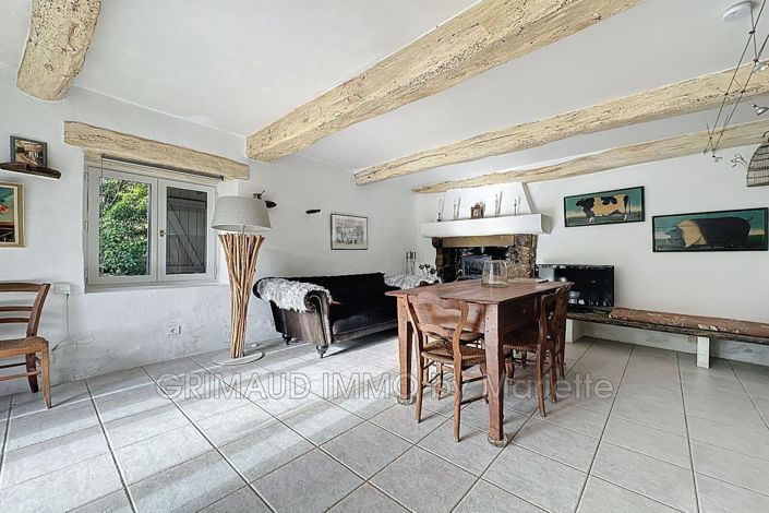 Image No.5-Maison de 1 chambre à vendre à Grimaud