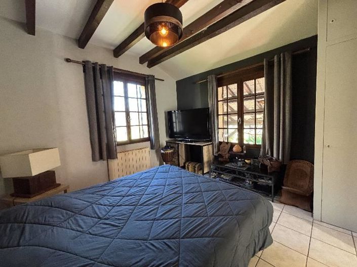 Image No.6-4 Bed House for sale