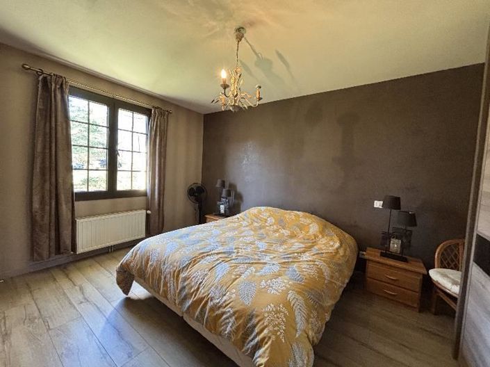 Image No.7-4 Bed House for sale