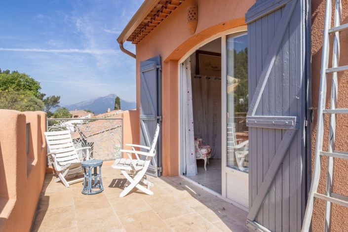 Image No.5-4 Bed House for sale