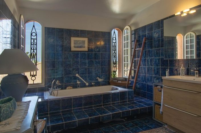 Image No.8-4 Bed House for sale