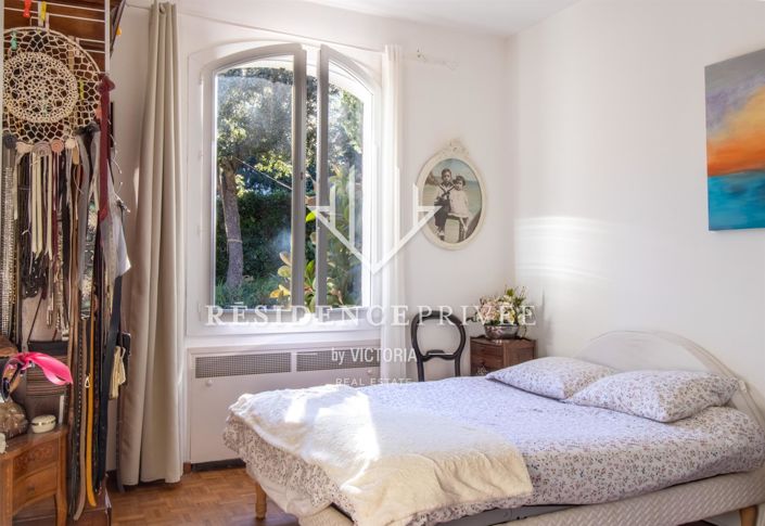 Image No.10-5 Bed House for sale