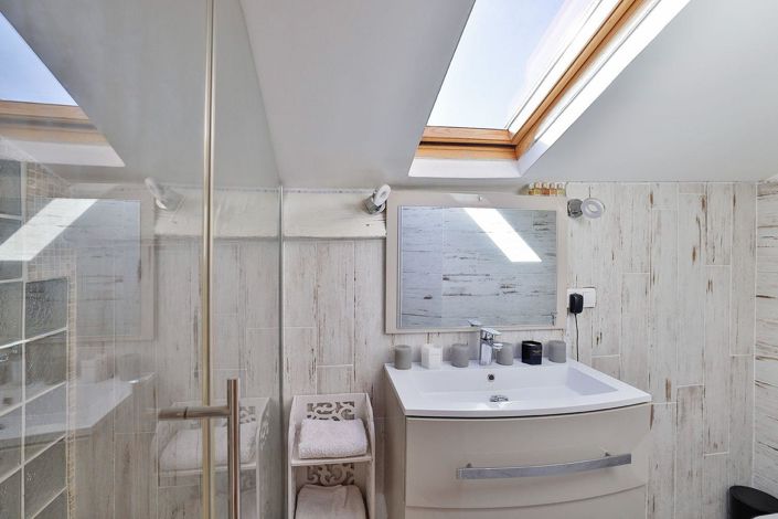 Image No.12-5 Bed House for sale