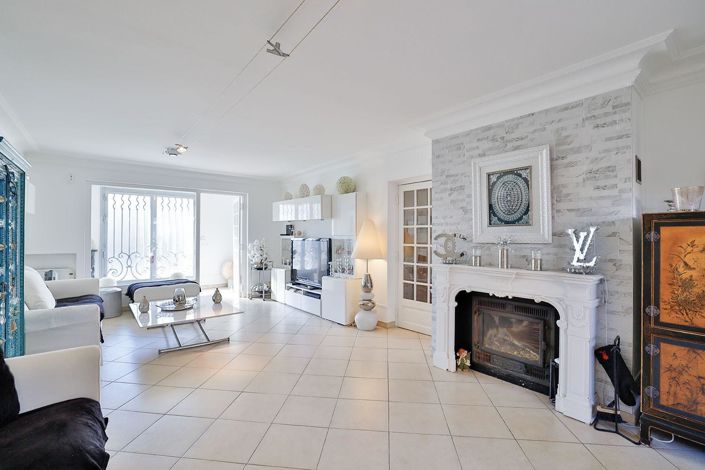 Image No.3-5 Bed House for sale