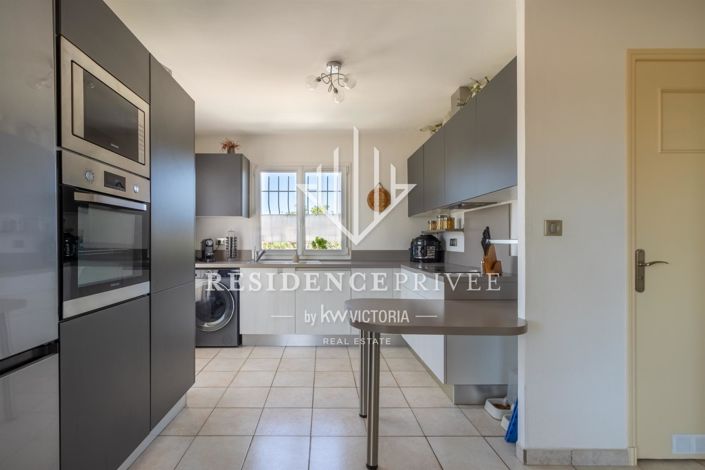 Image No.3-Maison de 4 chambres à vendre à Hyères