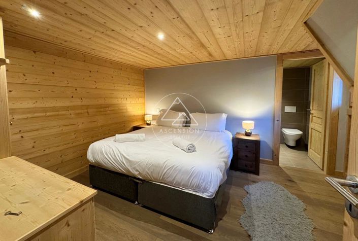 Image No.12-5 Bed House for sale