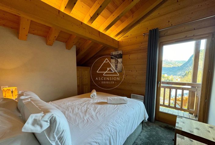 Image No.4-5 Bed House for sale