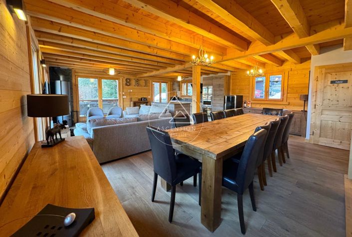 Image No.8-5 Bed House for sale