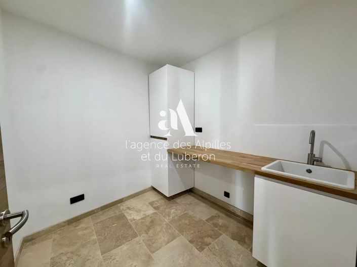 Image No.11-3 Bed House for sale