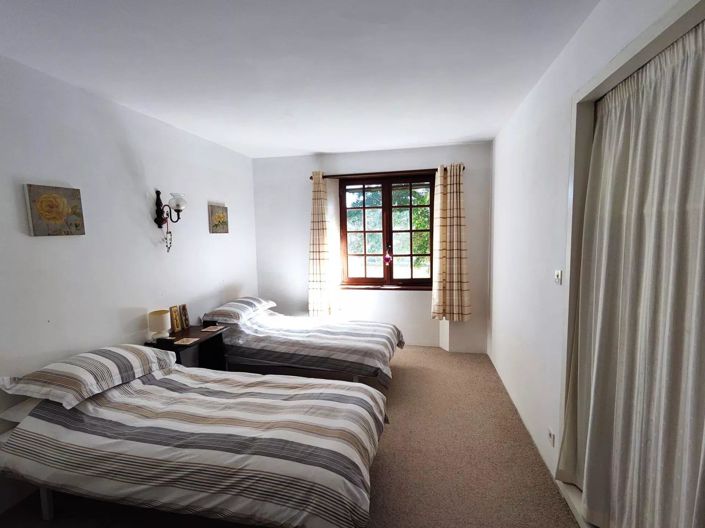 Image No.10-4 Bed House for sale