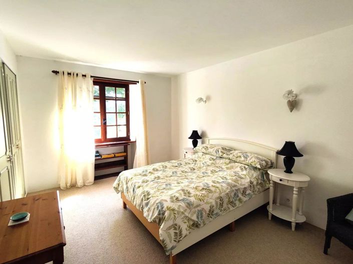 Image No.12-4 Bed House for sale