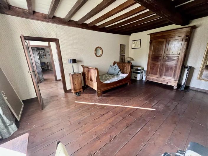 Image No.8-4 Bed House for sale