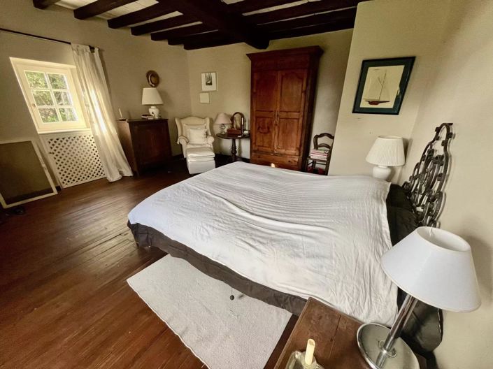 Image No.9-4 Bed House for sale