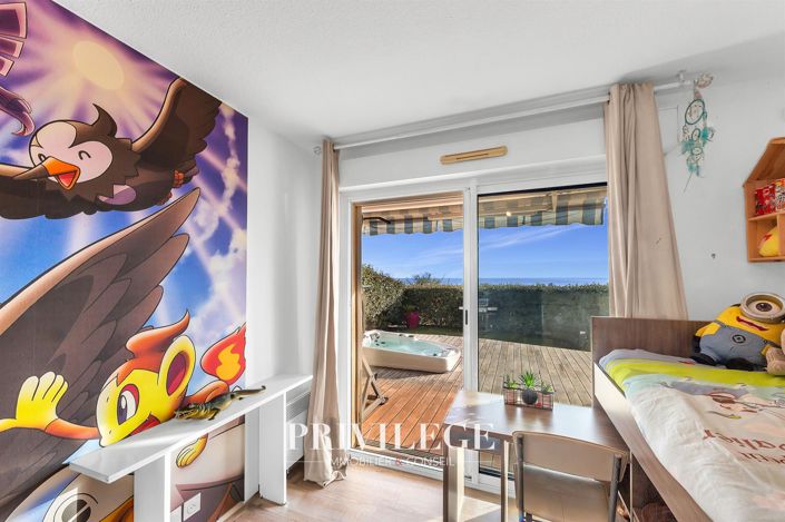 Image No.17-3 Bed House for sale